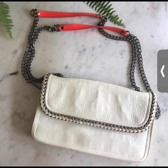 Henri Bendel satchel - Picture 1 of 6